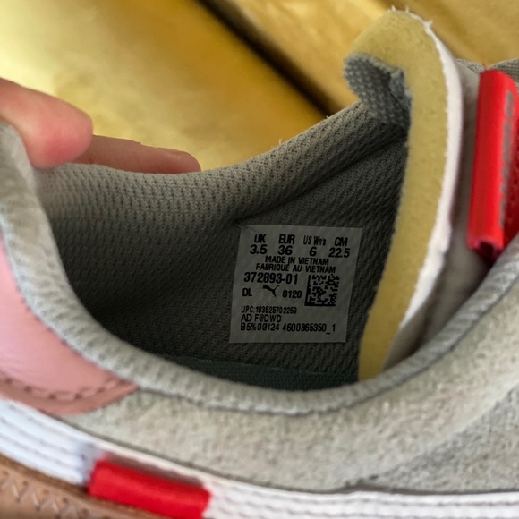 Puma sneakers - Picture 7 of 8